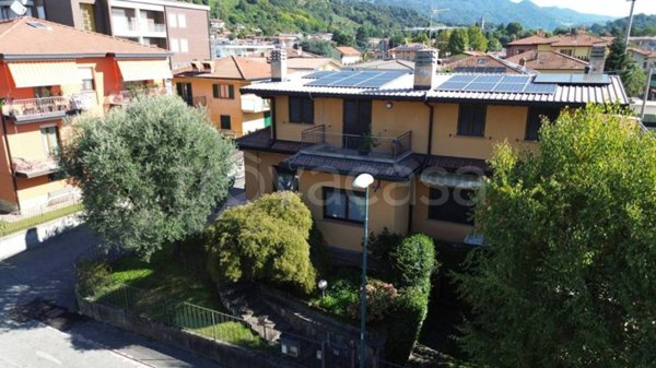 casa indipendente in vendita a Scanzorosciate