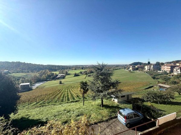 appartamento in vendita a Scanzorosciate in zona Gavarno