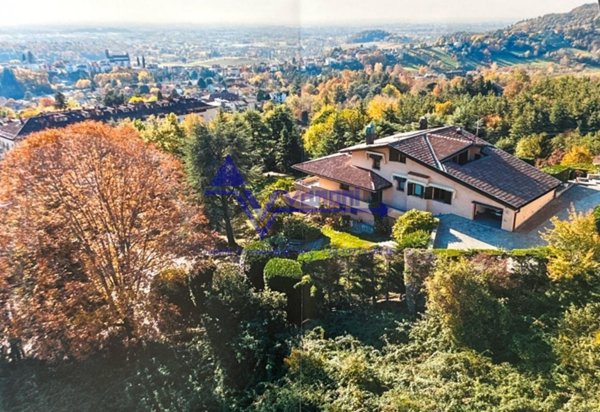 casa indipendente in vendita a Scanzorosciate