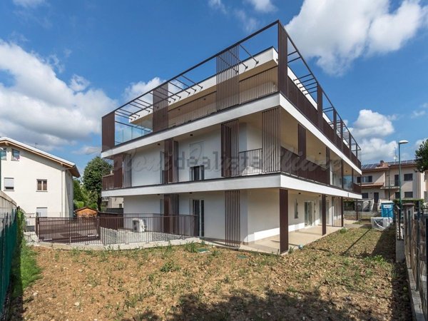 appartamento in vendita a Scanzorosciate