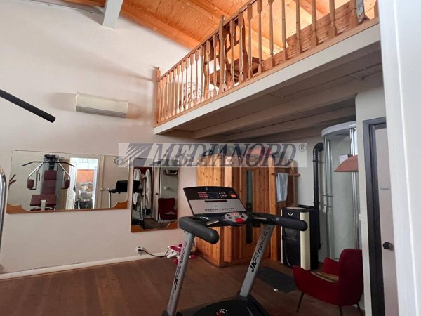 capannone in vendita a Scanzorosciate