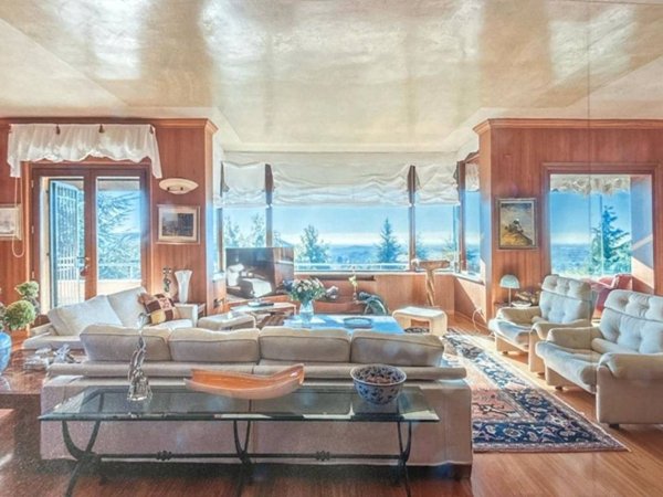 casa indipendente in vendita a Scanzorosciate in zona Gavarno