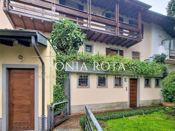 appartamento in vendita a Scanzorosciate in zona Gavarno