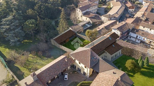 casale in vendita a Scanzorosciate