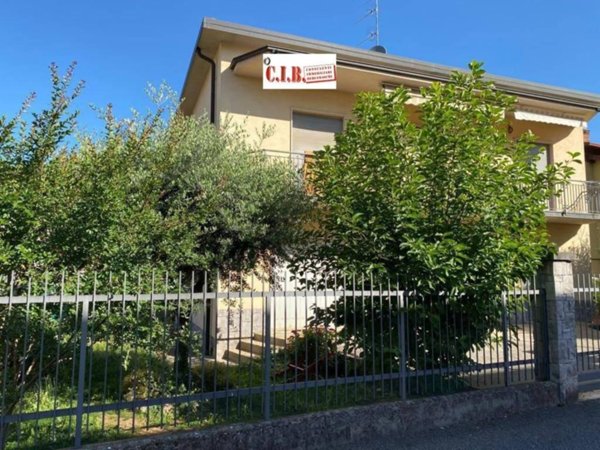 casa indipendente in vendita a Scanzorosciate