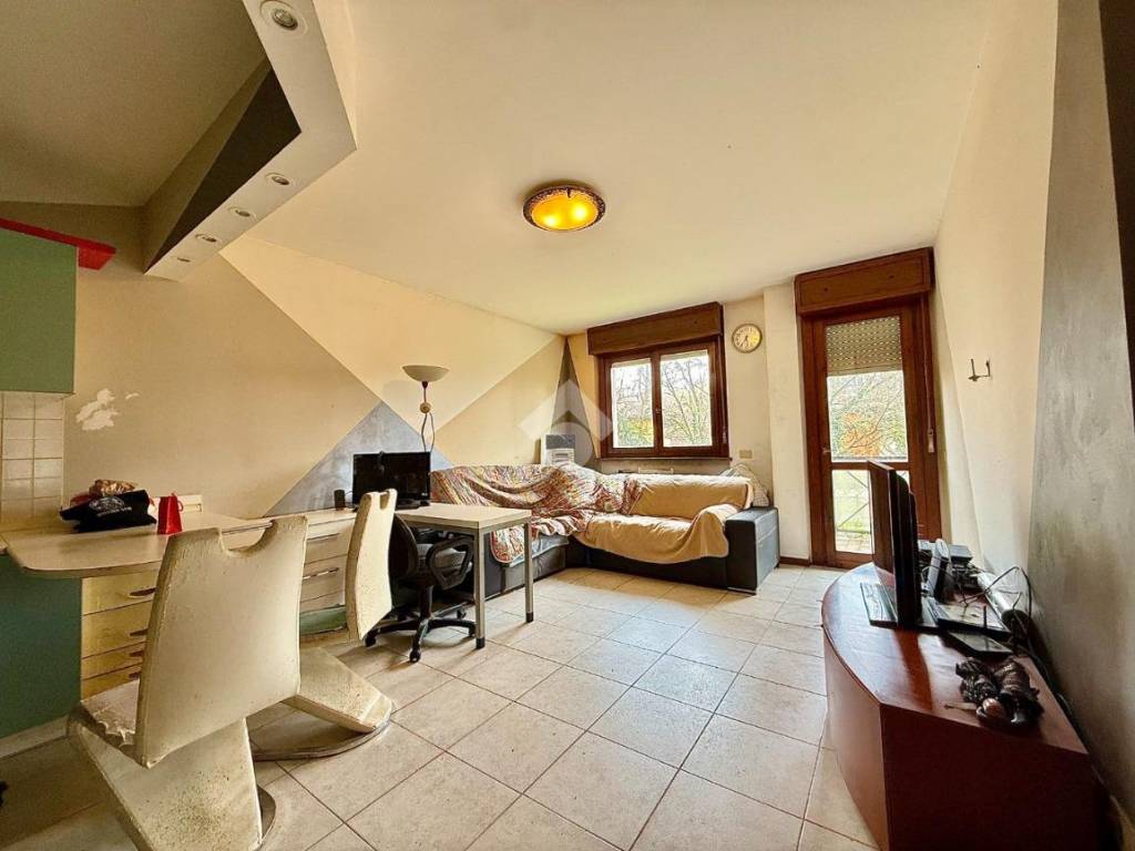 appartamento in vendita a Scanzorosciate in zona Tribulina