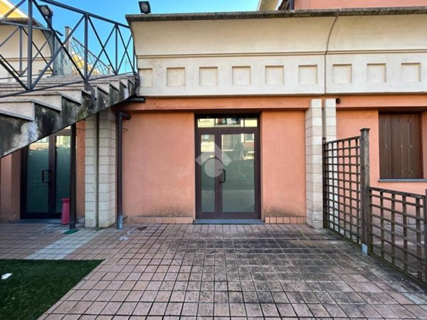 ufficio in vendita a Scanzorosciate