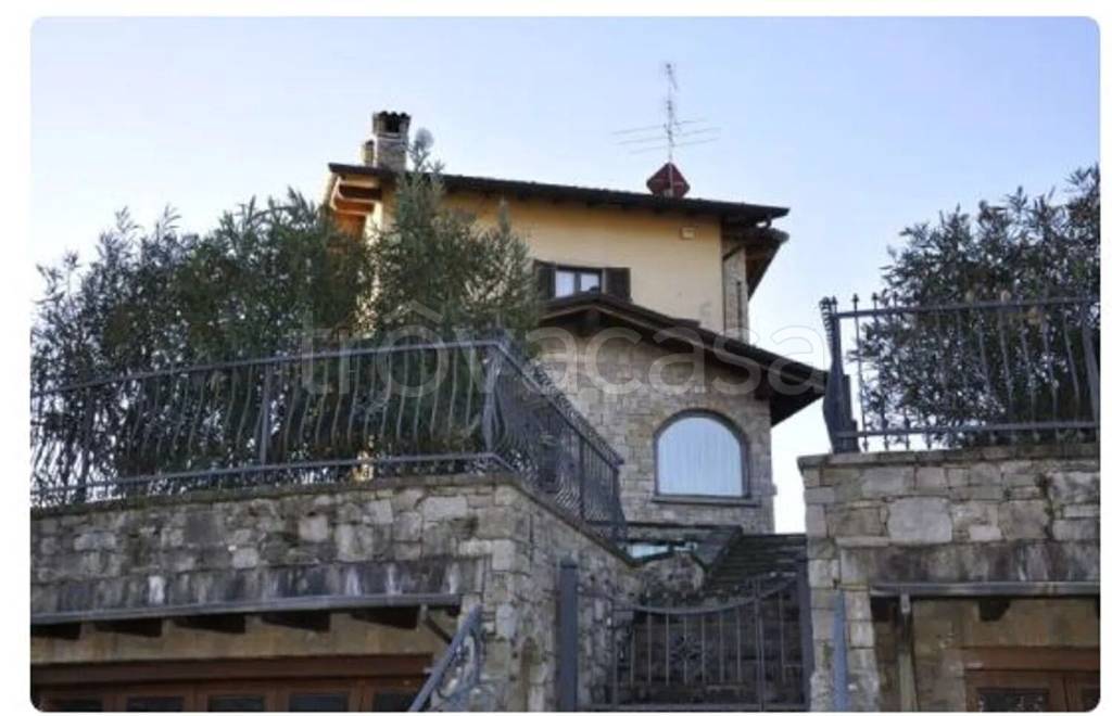 villa in vendita a Scanzorosciate