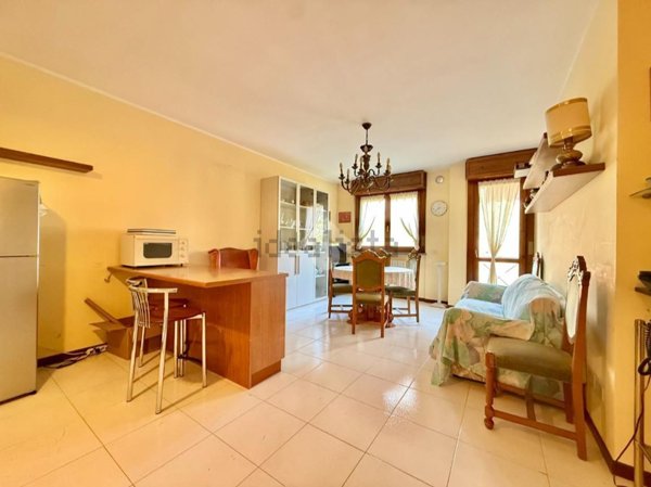 appartamento in vendita a Scanzorosciate in zona Tribulina