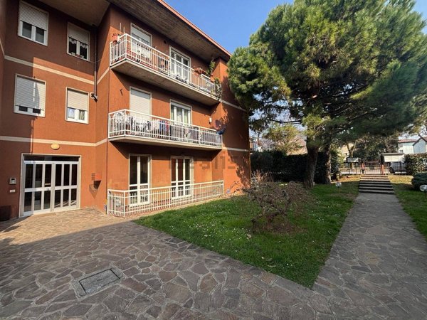 appartamento in vendita a Scanzorosciate