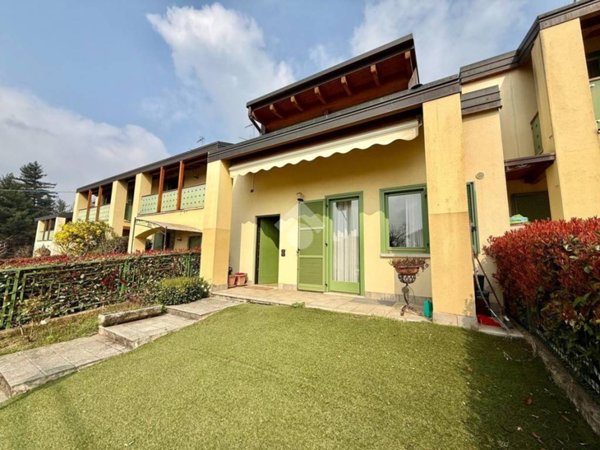 casa indipendente in vendita a Scanzorosciate in zona Gavarno