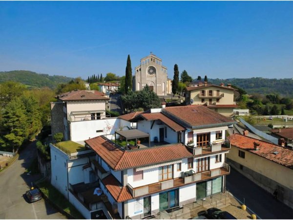 appartamento in vendita a Scanzorosciate in zona Tribulina