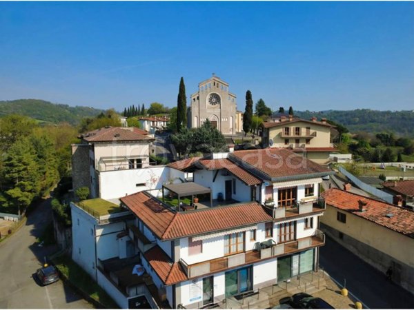 appartamento in vendita a Scanzorosciate in zona Tribulina