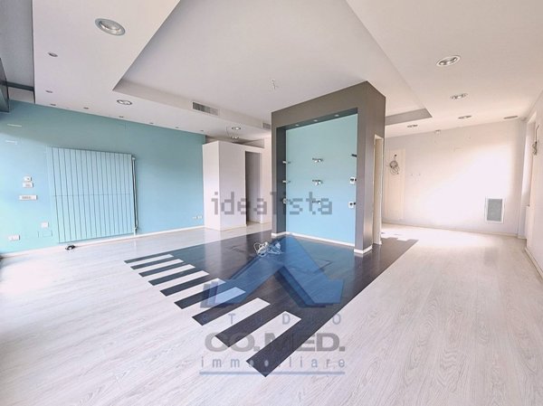 negozio in vendita a Scanzorosciate