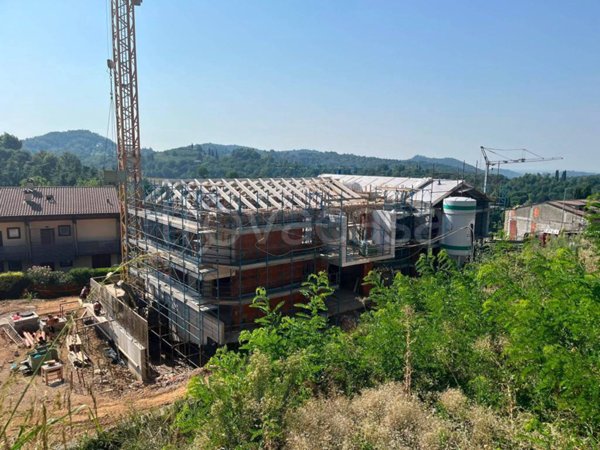 appartamento in vendita a Scanzorosciate in zona Gavarno