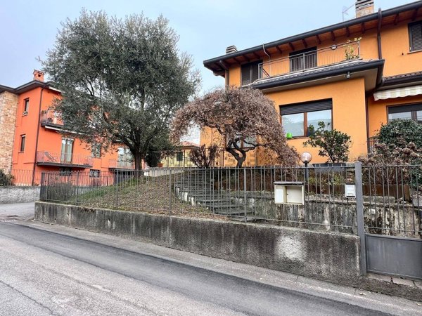 quadrivano in vendita a Scanzorosciate
