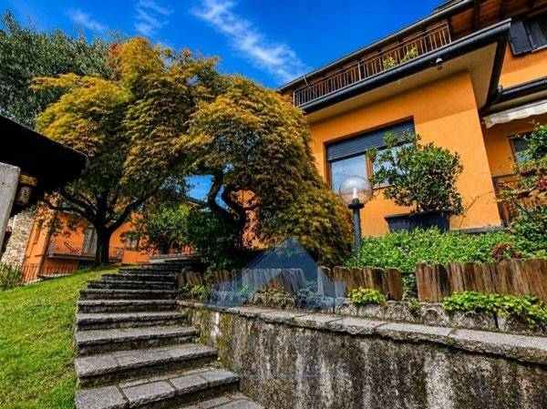 casa indipendente in vendita a Scanzorosciate