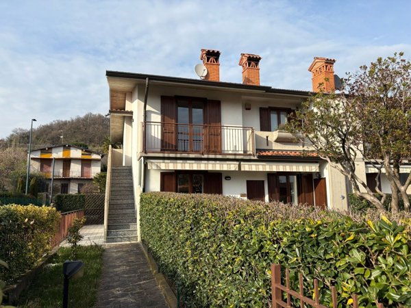 appartamento in vendita a Scanzorosciate in zona Negrone