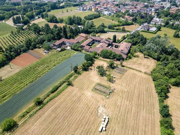 casa semindipendente in vendita a Scanzorosciate in zona Gavarno