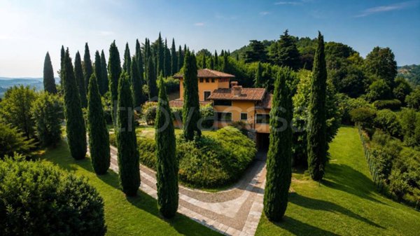 casa indipendente in vendita a Scanzorosciate in zona Ponte