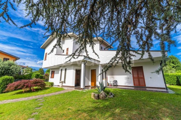 casa indipendente in vendita a Scanzorosciate