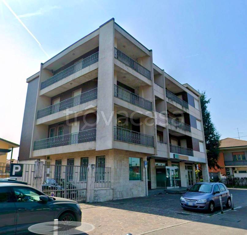 appartamento in vendita a Scanzorosciate in zona Ponte