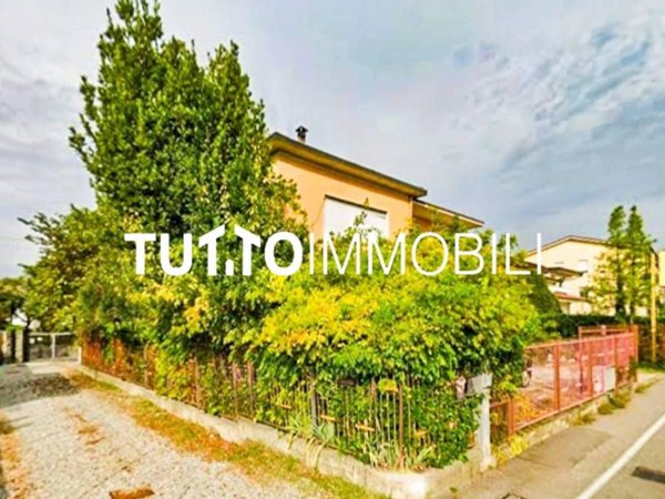 casa indipendente in vendita a Scanzorosciate in zona Ponte