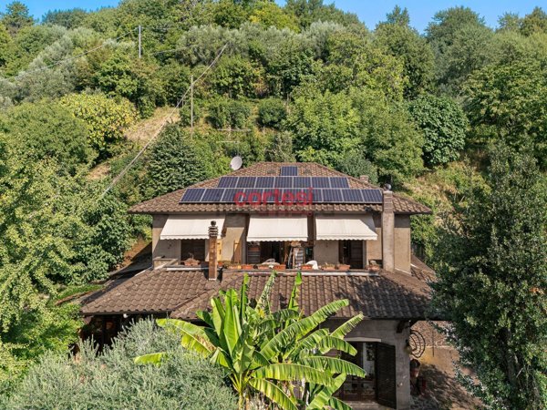 casa indipendente in vendita a Scanzorosciate in zona Negrone