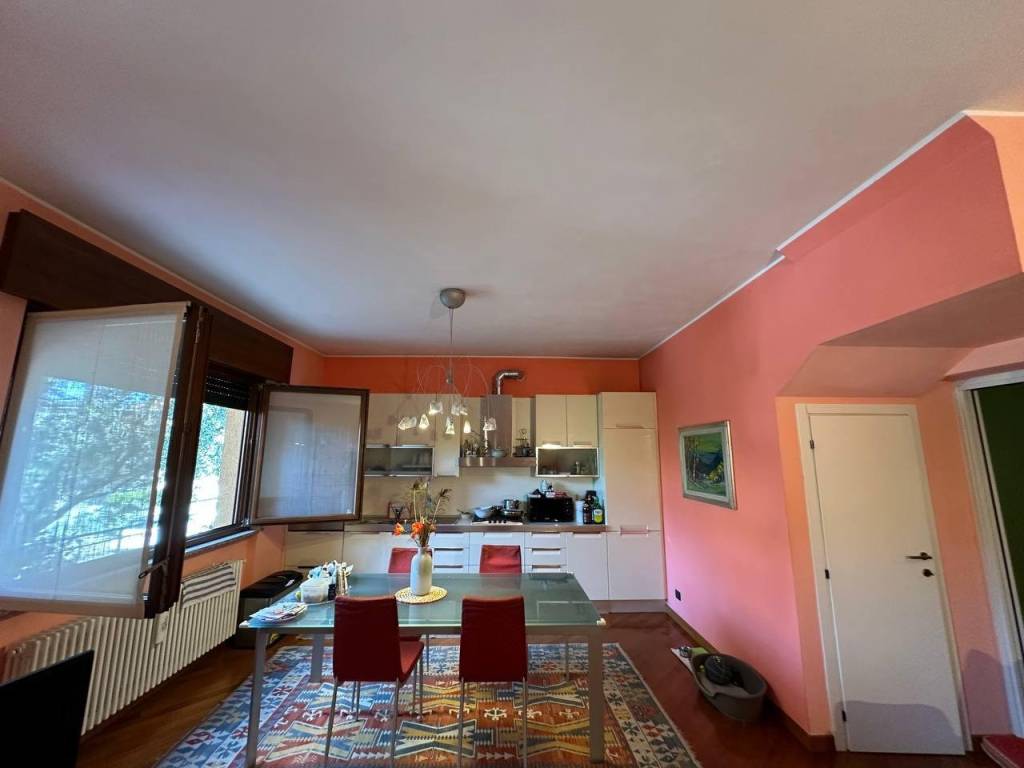 casa indipendente in vendita a Scanzorosciate in zona Ponte