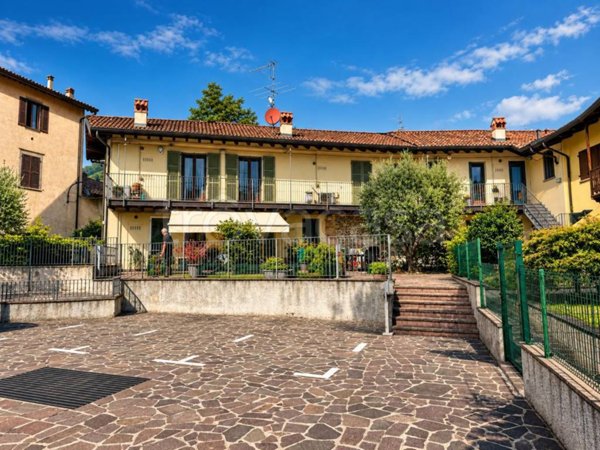 appartamento in vendita a Scanzorosciate in zona Ponte