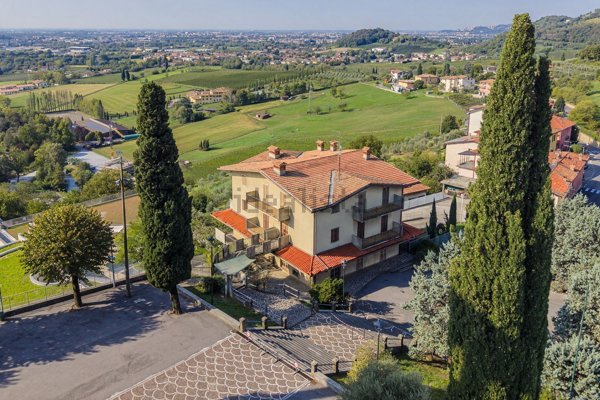 appartamento in vendita a Scanzorosciate in zona Gavarno