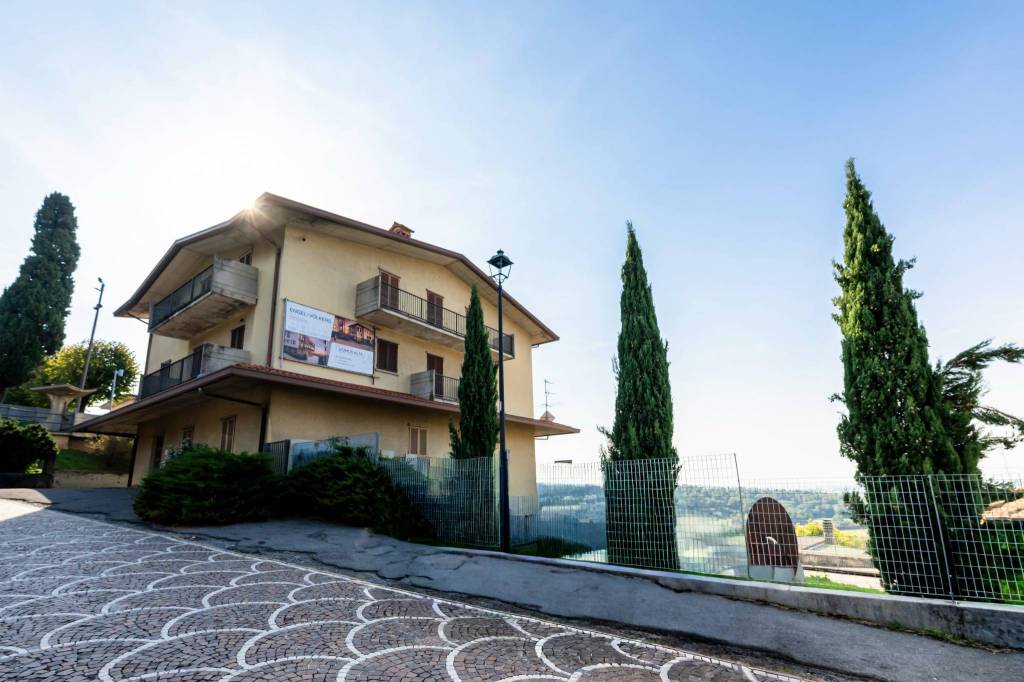appartamento in vendita a Scanzorosciate in zona Tribulina