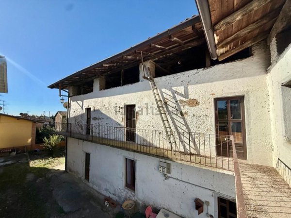 casa indipendente in vendita a Scanzorosciate in zona Ponte