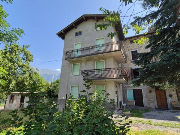 casa indipendente in vendita a Schilpario in zona Pradella