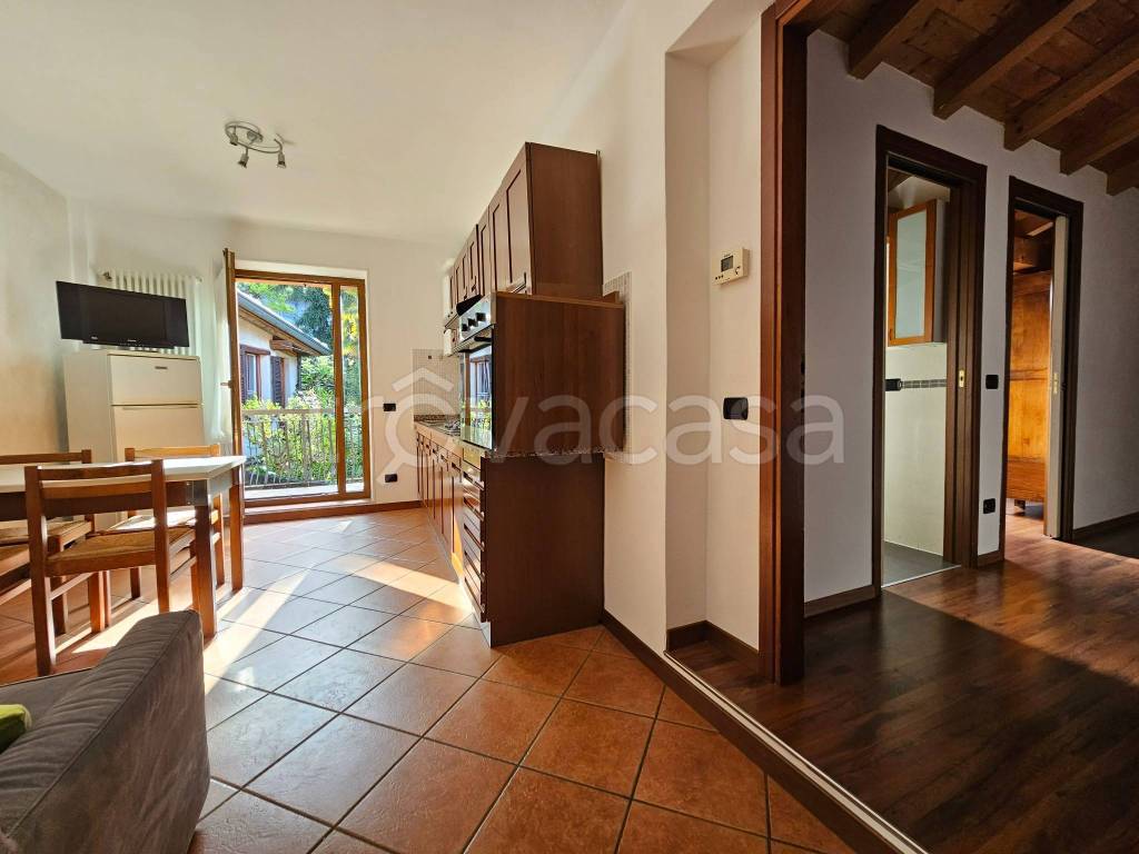 appartamento in vendita a Sedrina in zona Botta