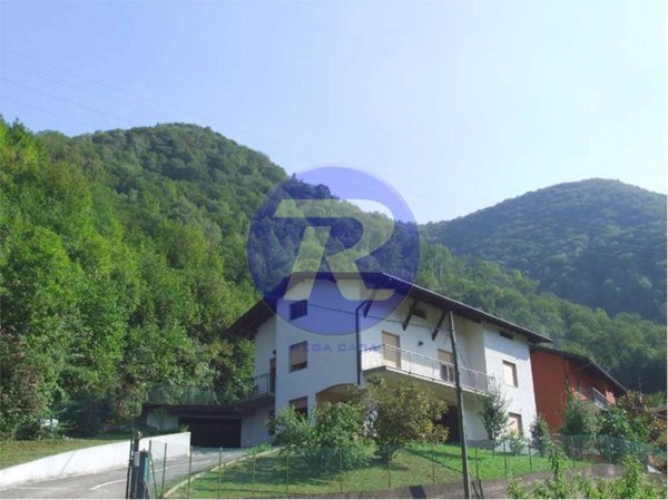 casa indipendente in vendita a Sedrina
