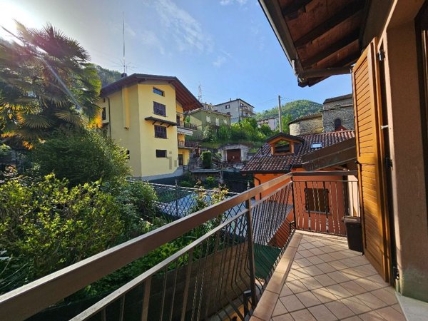 appartamento in vendita a Sedrina in zona Botta