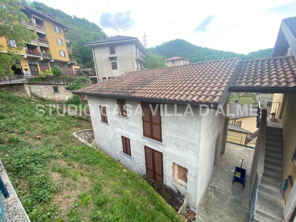casa indipendente in vendita a Sedrina in zona Botta