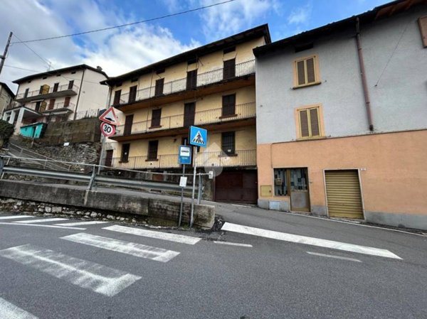 casa indipendente in vendita a Sedrina in zona Botta