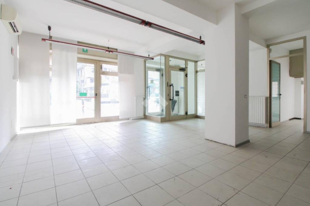 negozio in vendita a Sedrina