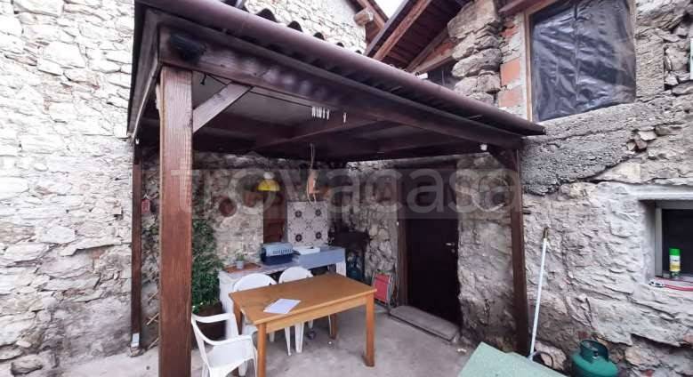 appartamento in vendita a Sedrina in zona Botta