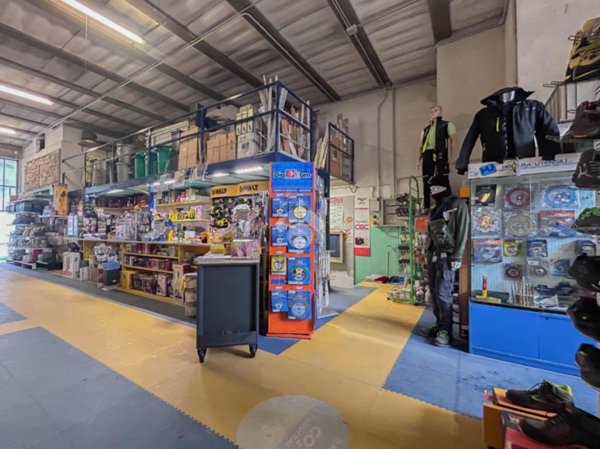 locale commerciale in vendita a Sedrina