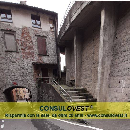 appartamento in vendita a Sedrina in zona Botta