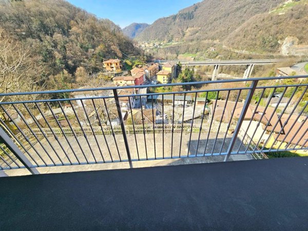 appartamento in vendita a Sedrina in zona Botta