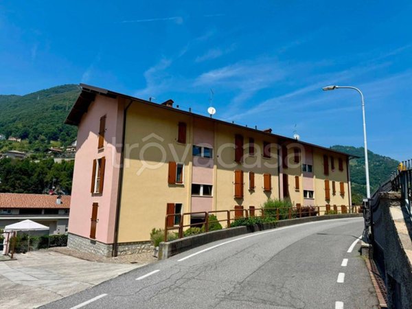 appartamento in vendita a Sedrina in zona Botta