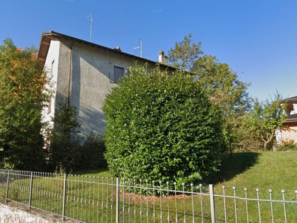 appartamento in vendita a Selvino