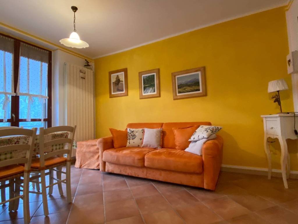 appartamento in vendita a Selvino