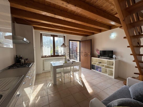 appartamento in vendita a Selvino