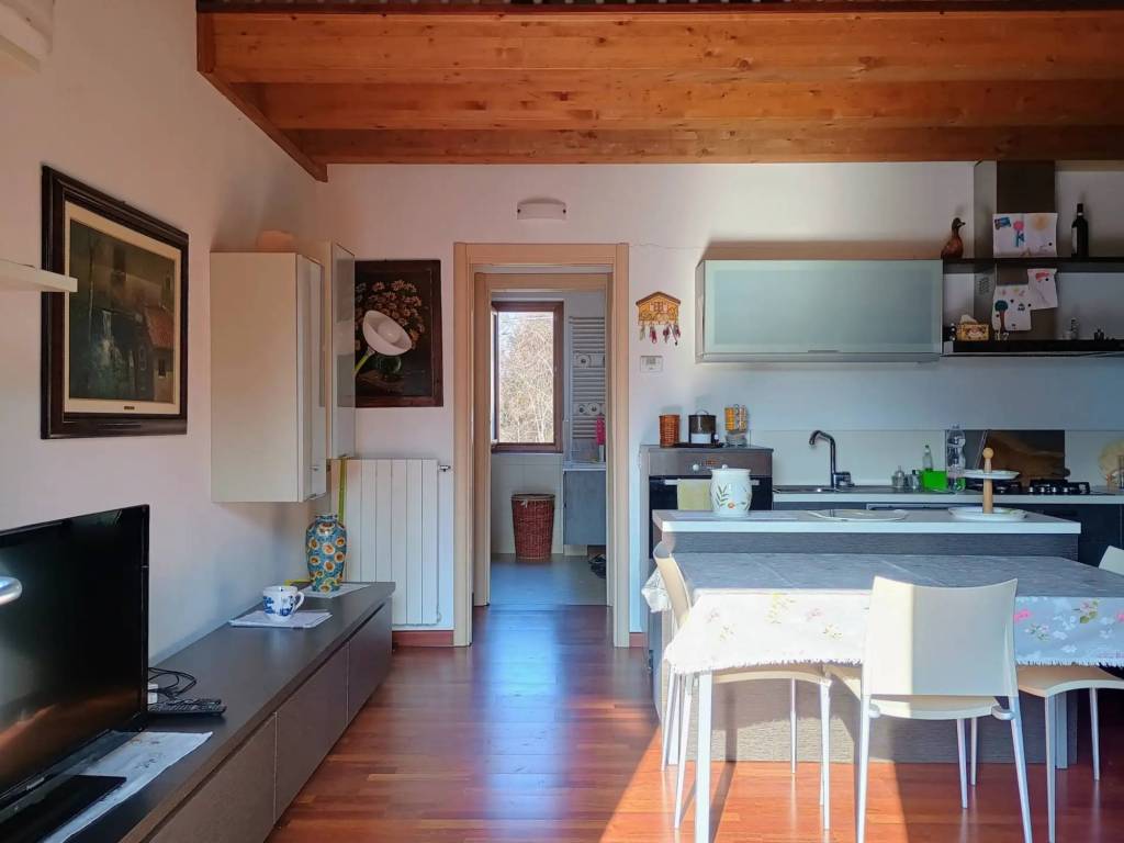 appartamento in vendita a Selvino