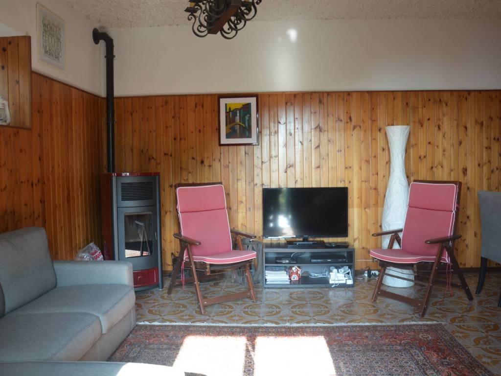 appartamento in vendita a Selvino
